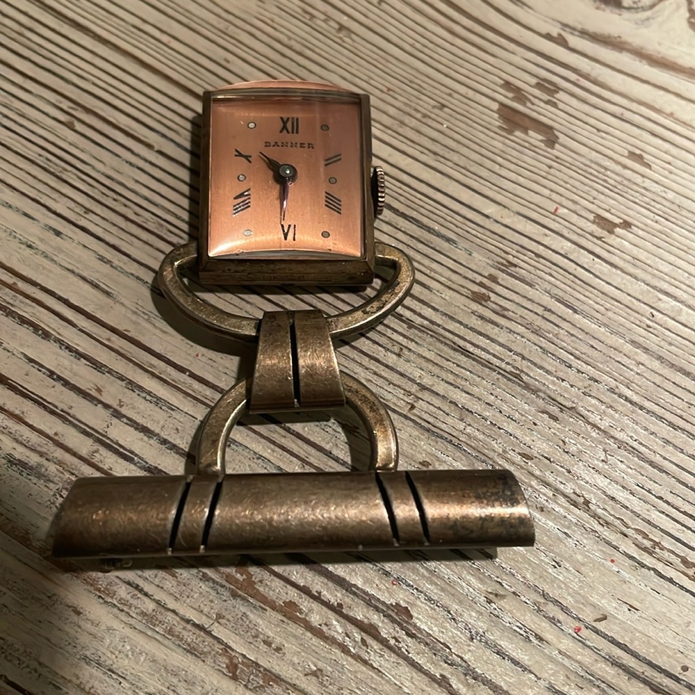 Vintage Banner Art Deco style watch pin